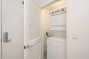 2BR, 2BA - 1157SF - Laundry - Enzo