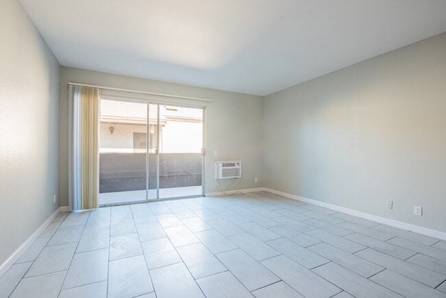 Photo - 1369 Caminito Gabaldon Unit C