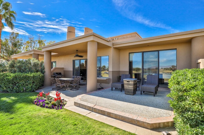 Photo - 55764 Oak-Tree