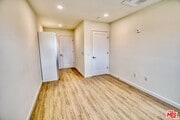Photo - 14629 Erwin St Unit 201