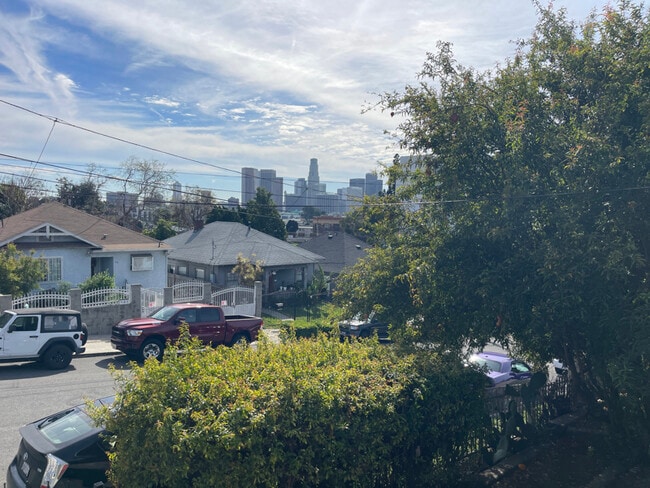 Photo - 515 N Burlington Ave