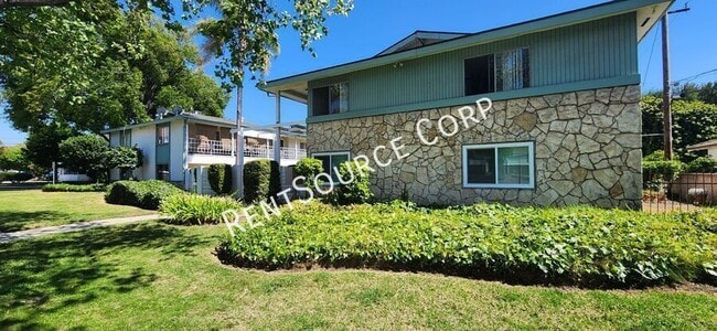 Photo - 708 Santa Barbara Dr W Unit F