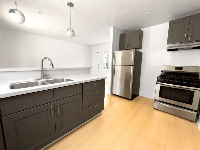 Photo - 4730 St Charles Pl Unit 4730 1/8a