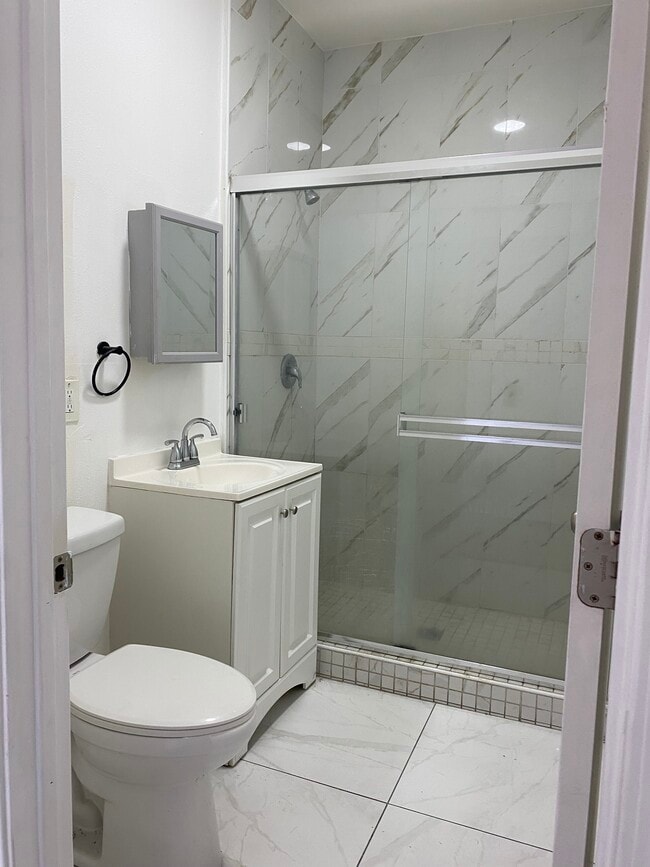 Photo - 2704 S Vermont Ave Unit 2704 S. Vermont - 4