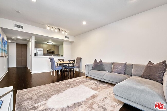 Photo - 436 S Virgil Ave Condo Unit PH#11