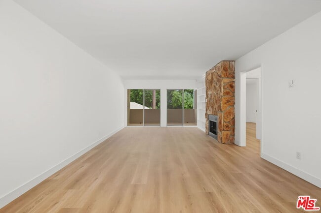 Photo - 16169 Sunset Blvd Unit 203