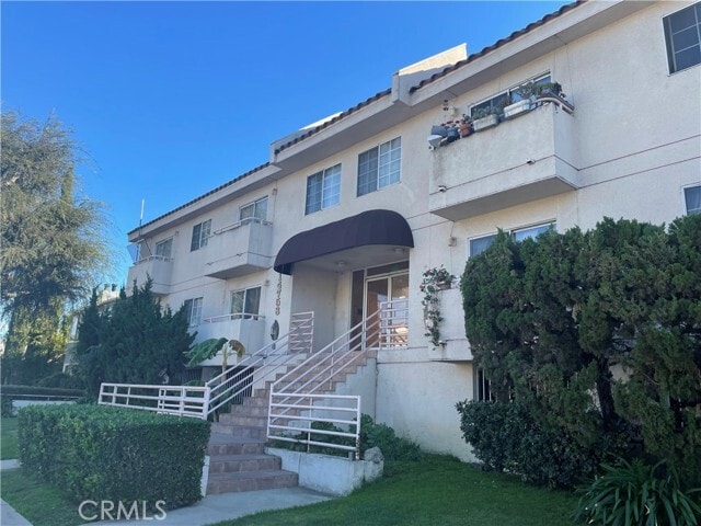 Building Photo - 14758 Magnolia Blvd