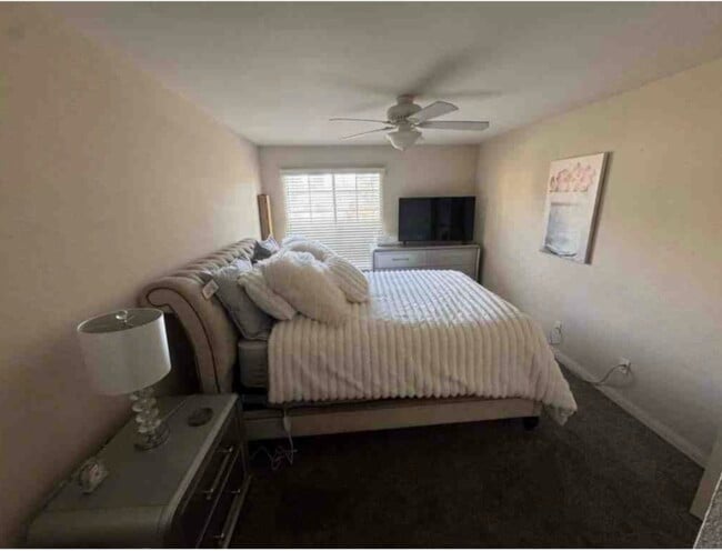 Master Bedroom - 5545 Canoga Ave Unit 218