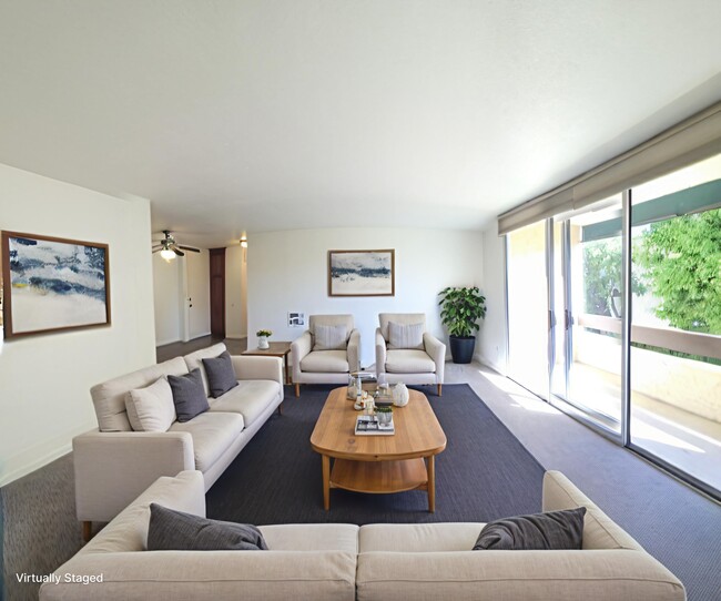 Photo - 6455 La Jolla Blvd