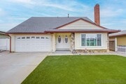 Photo - 5 bedroom Home with Large Private Yard