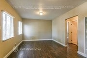 Photo - 1107 W M St House