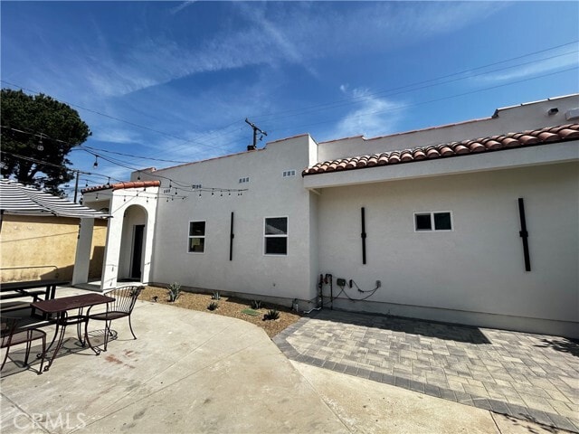 Building Photo - 1016 N Ontario St