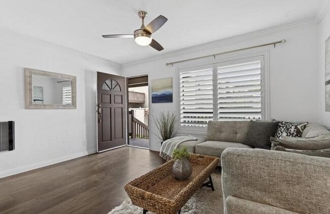 Photo - 615 Vine St Unit 28