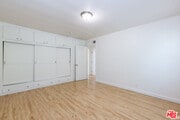 Photo - 1561 Hazelwood Ave