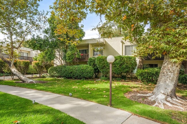 Upgraded Condo with Two Master Suites!!! - Upgraded Condo with Two Master Suites!!!