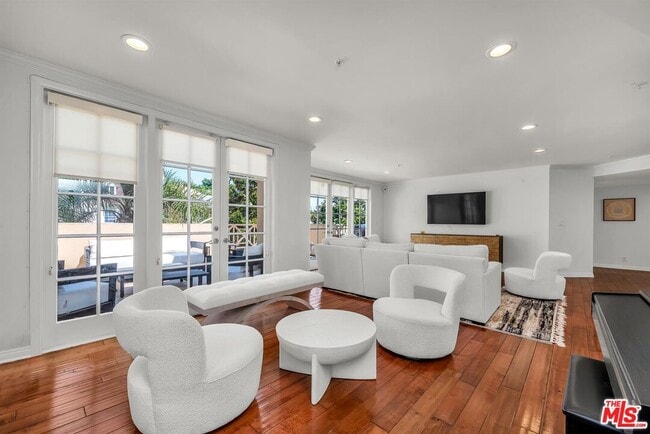 Photo - 10555 Ashton Ave Unit 201