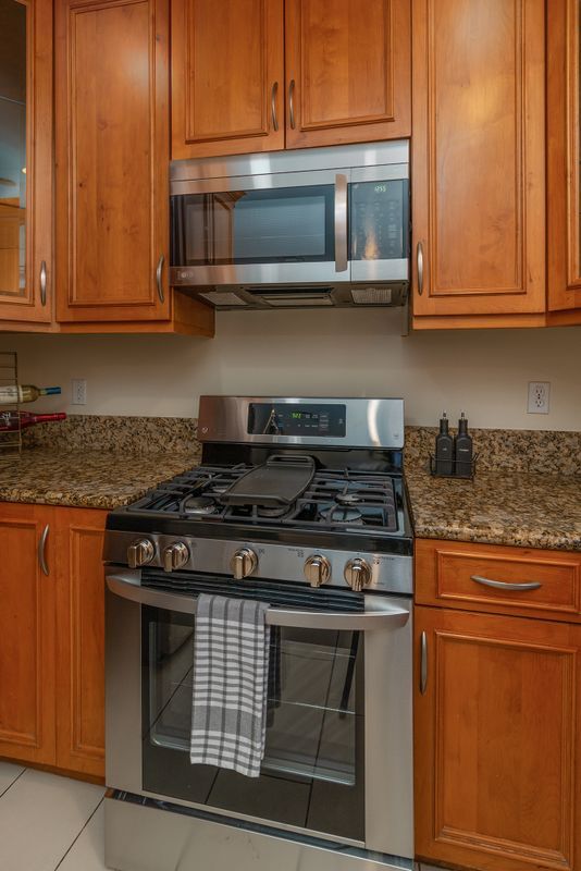 Photo - 3689 S La Cienega Blvd