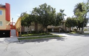 Photo - 2314-1316 N Catalina St