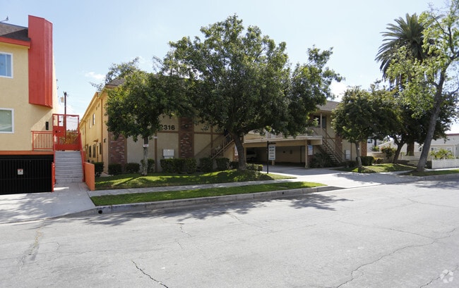 Photo - 2314-1316 N Catalina St