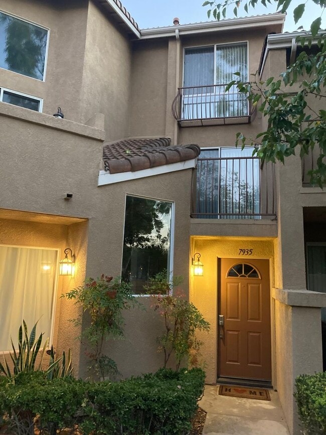 Charming 1 bed / 1.5 bath in Anaheim Hills... - Charming 1 bed / 1.5 bath in Anaheim Hills... House
