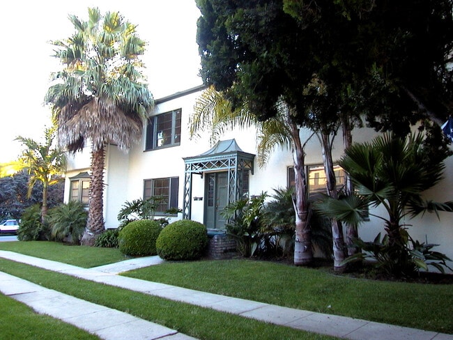 Front of Building - 907 14th St Unit # 2