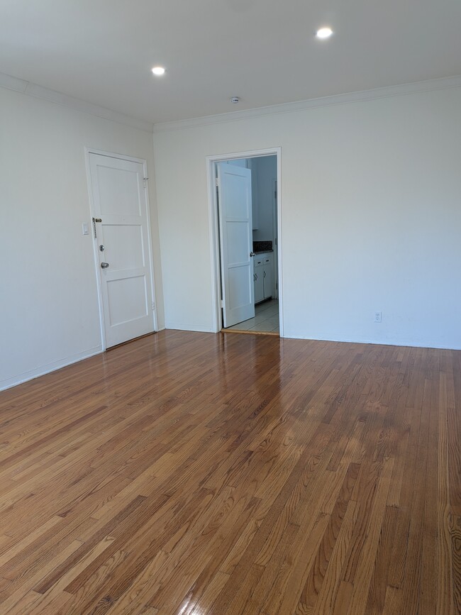 Photo - 132 Lukens Pl Unit #A