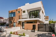Photo - 836 N McCadden Pl