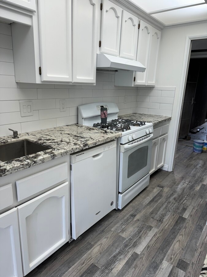 Photo - 2185 W Nicolet St