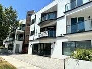 Photo - Riverside 4 Lease Apartment