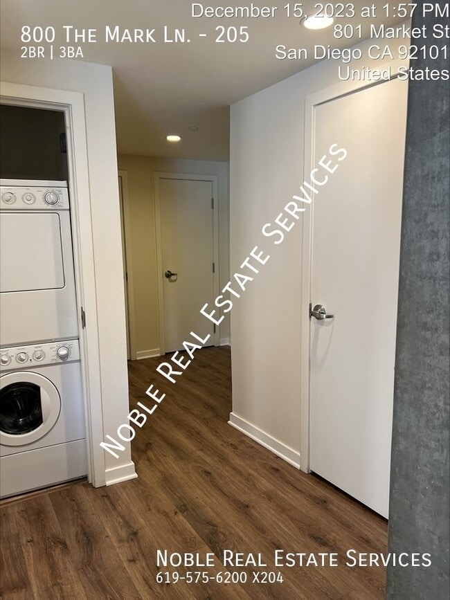 Building Photo - 800 The Mark Ln Unit 205