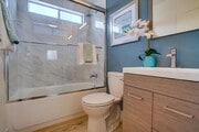 Photo - Spacious -2bd/1ba -$2,050.00 - LBC - Parki... Apartment Unit 15