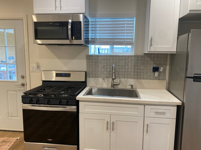 Photo - 2425 N Parish Pl