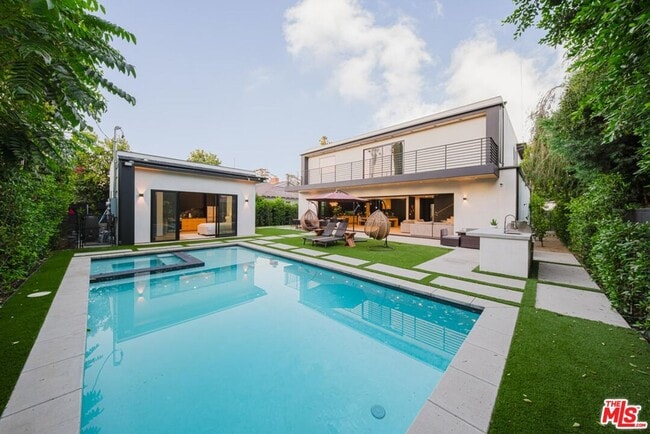 Photo - 5141 Varna Ave