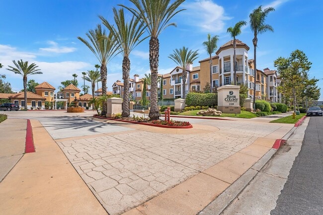 Stylish Furnished 2BR/2BA Condo with Resor... - Stylish Furnished 2BR/2BA Condo with Resor... Unit 116
