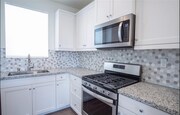 Photo - 3-Story Townhome w/ 2 Car Garage in New Co...