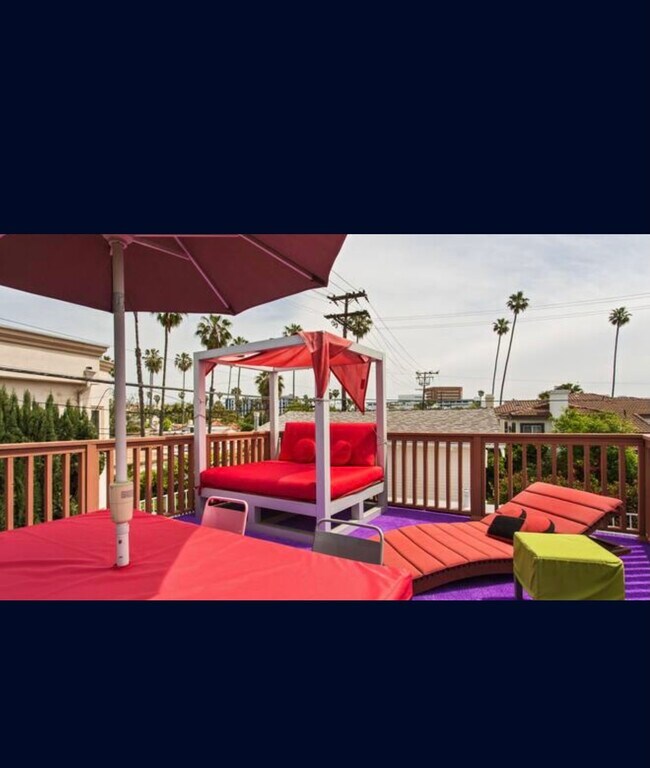 Photo - 8665 Clifton Way