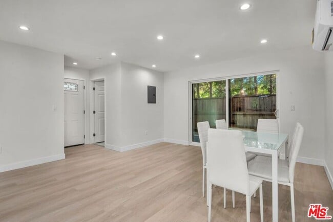 Photo - 10880 Tennessee Ave