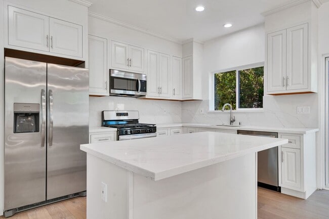 Photo - 11338 Barman Ave House