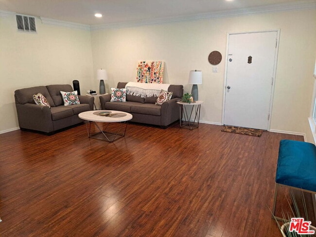 Photo - 1018 S Wooster St Condo