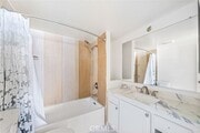 Photo - 485 W 39th St Townhome