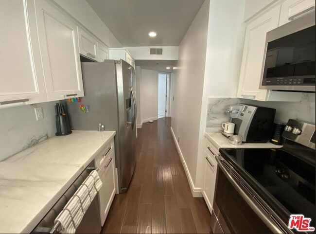 Photo - 5805 Oak Bend Ln Unit 210