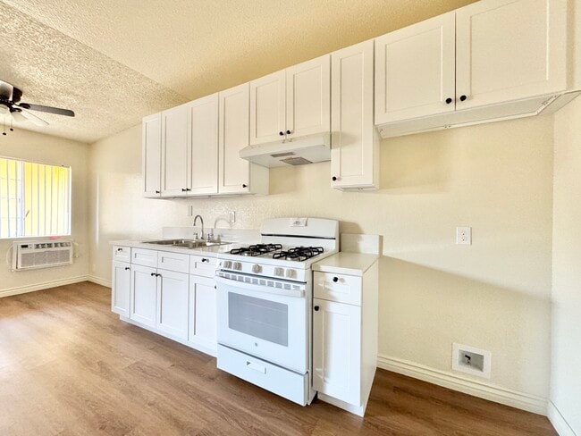 Photo - 15552 Nordhoff St Unit 104