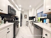 Photo - 320 N Crescent Dr