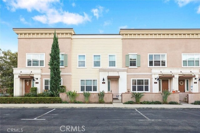 Photo - 176 E Commercial St Condo