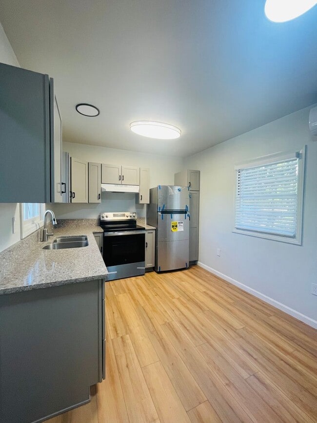 Photo - Peaceful 3-bedroom, 2-bathroom single story home nestled amongst the Orange Groves of Fillmore