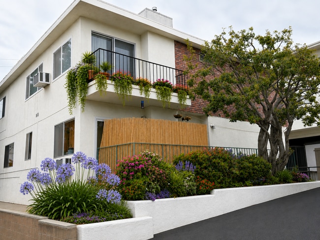 Photo - 3432-3434 S Centinela Ave Unit 34 10