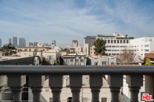 Photo - 125 Rexford Dr Unit 303