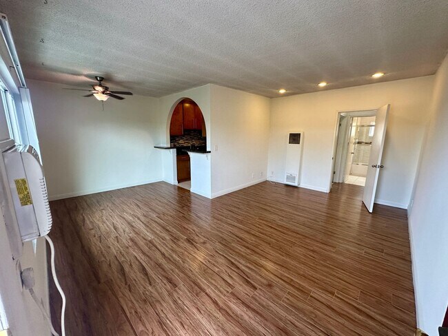 Photo - 12737 Matteson Ave Apartment Unit 6