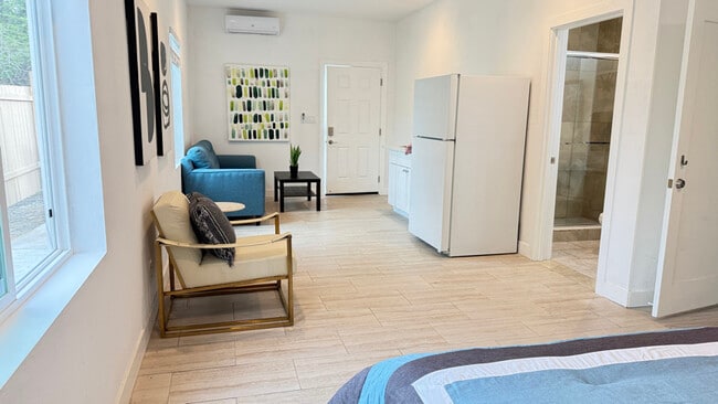 Photo - 15840 Annellen St Unit 1