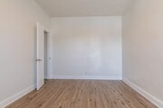 Photo - Charming Apartment with Urban Convenience ...